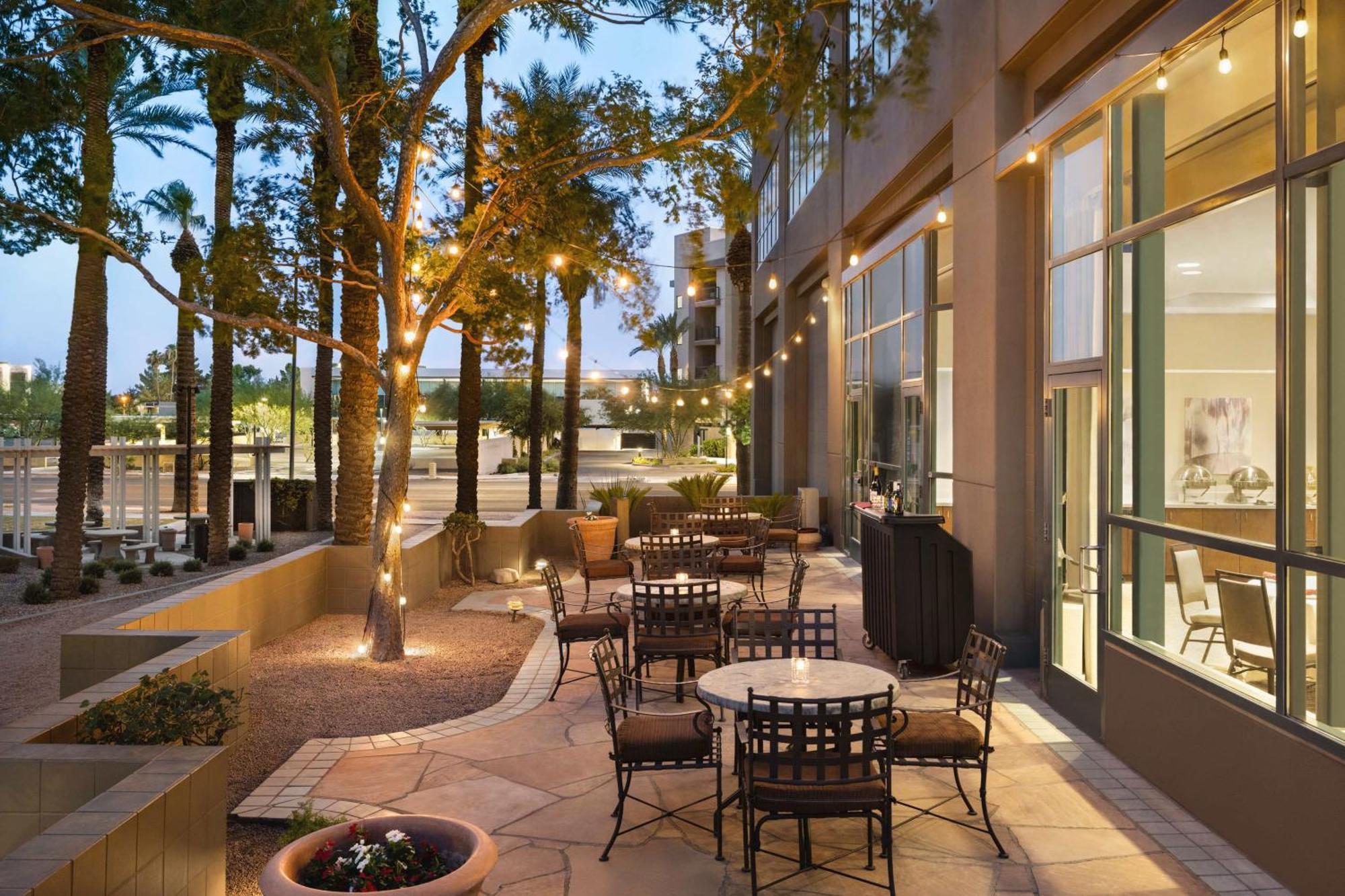 Embassy Suites By Hilton Phoenix Downtown North Eksteriør billede